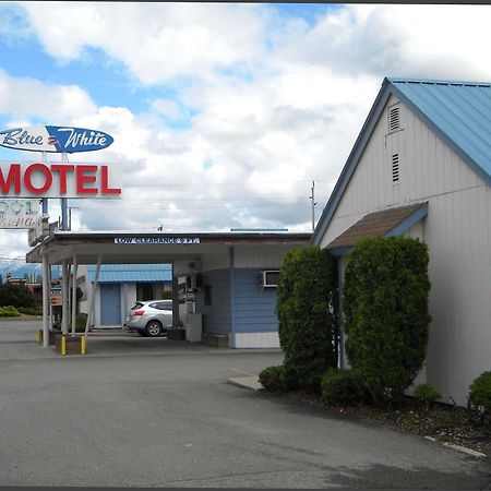 Blue And White Motel Kalispell Exteriör bild